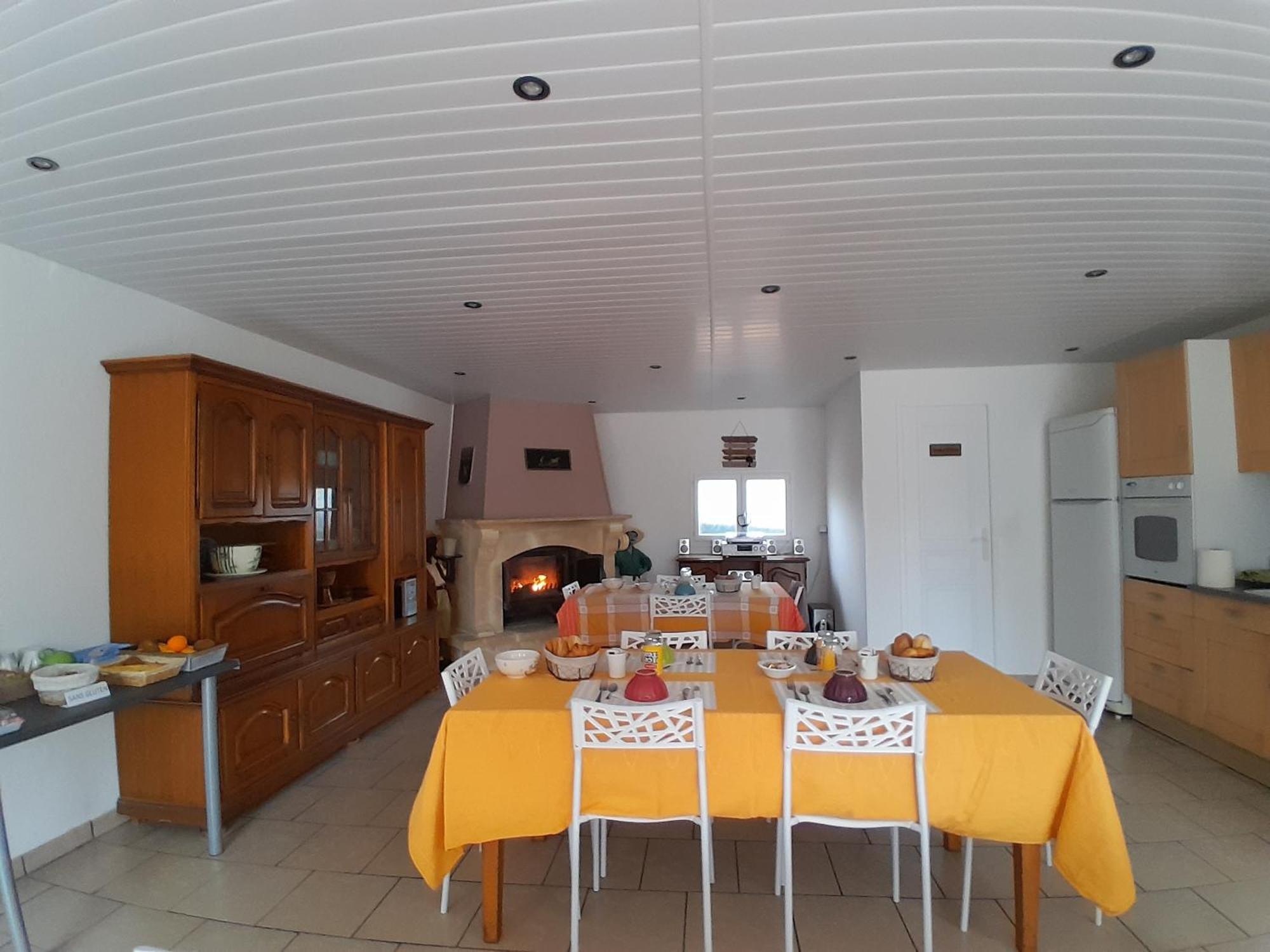Chambres D Hotes Au P'Tit Bonheur Campagnard Jarnosse Ngoại thất bức ảnh