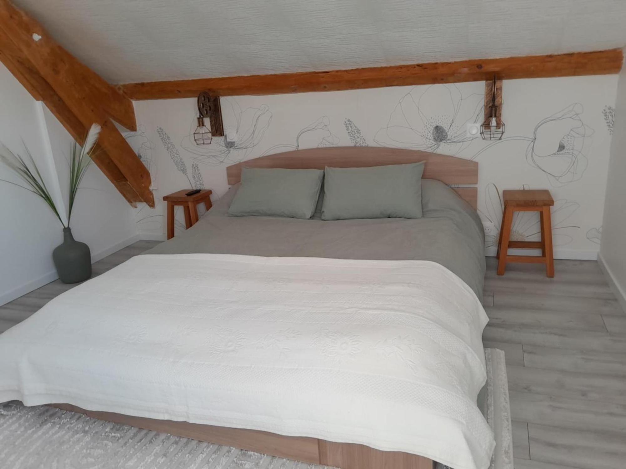 Chambres D Hotes Au P'Tit Bonheur Campagnard Jarnosse Ngoại thất bức ảnh
