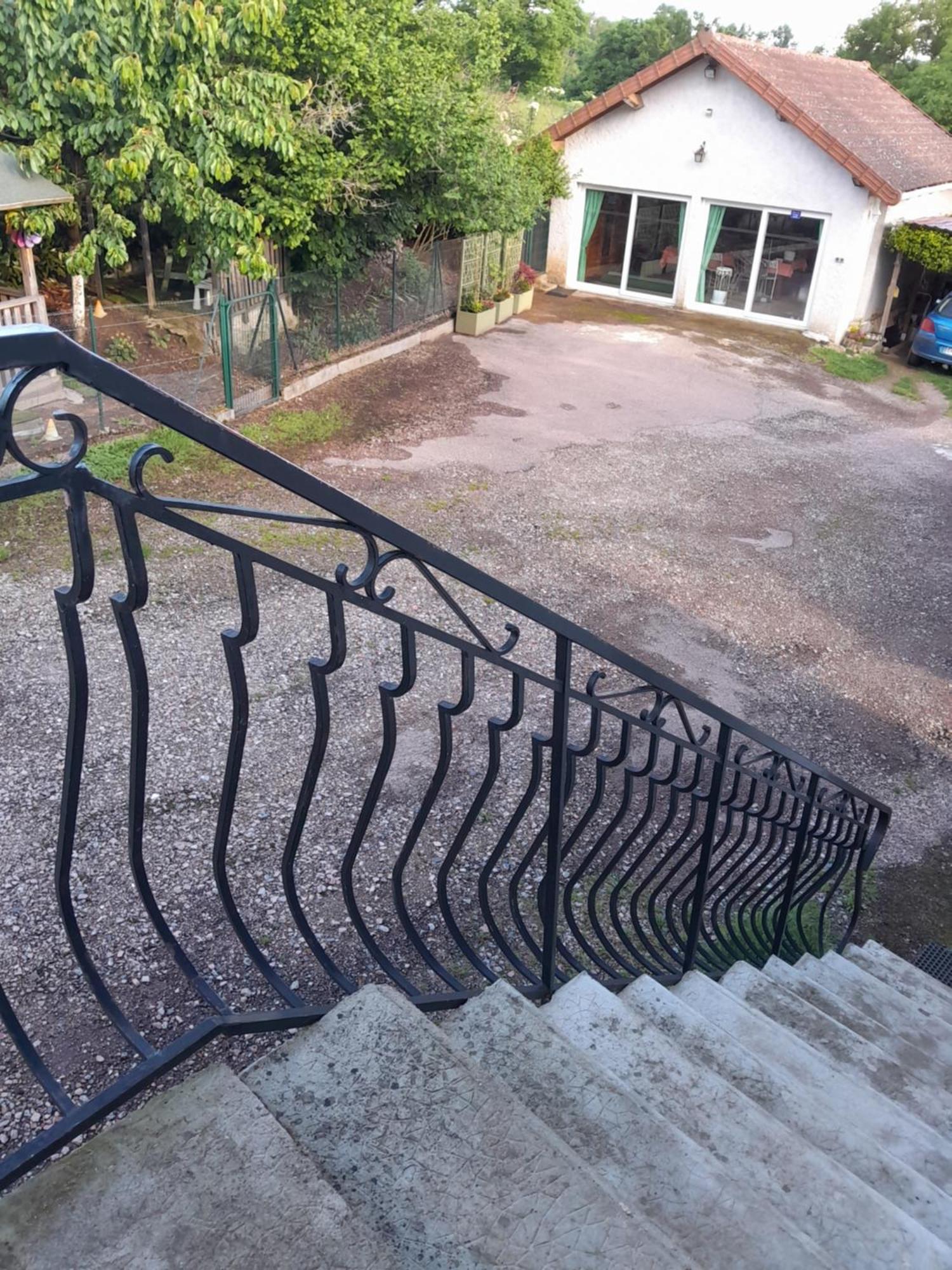 Chambres D Hotes Au P'Tit Bonheur Campagnard Jarnosse Ngoại thất bức ảnh